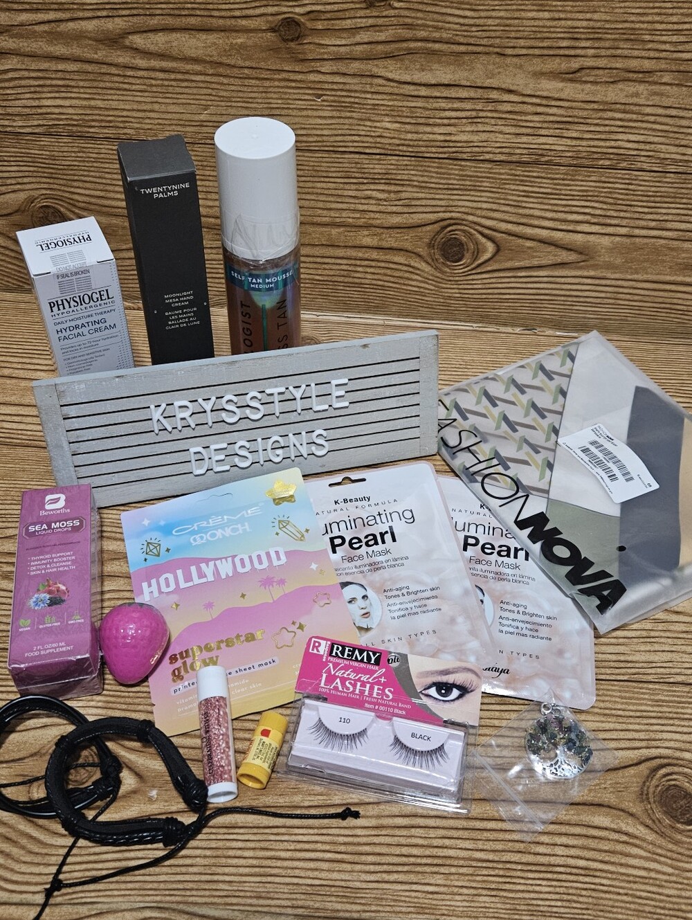 Beauty And Essentials Bundle 15 Piece 29 Palms Creme Shop Burts Bees And More